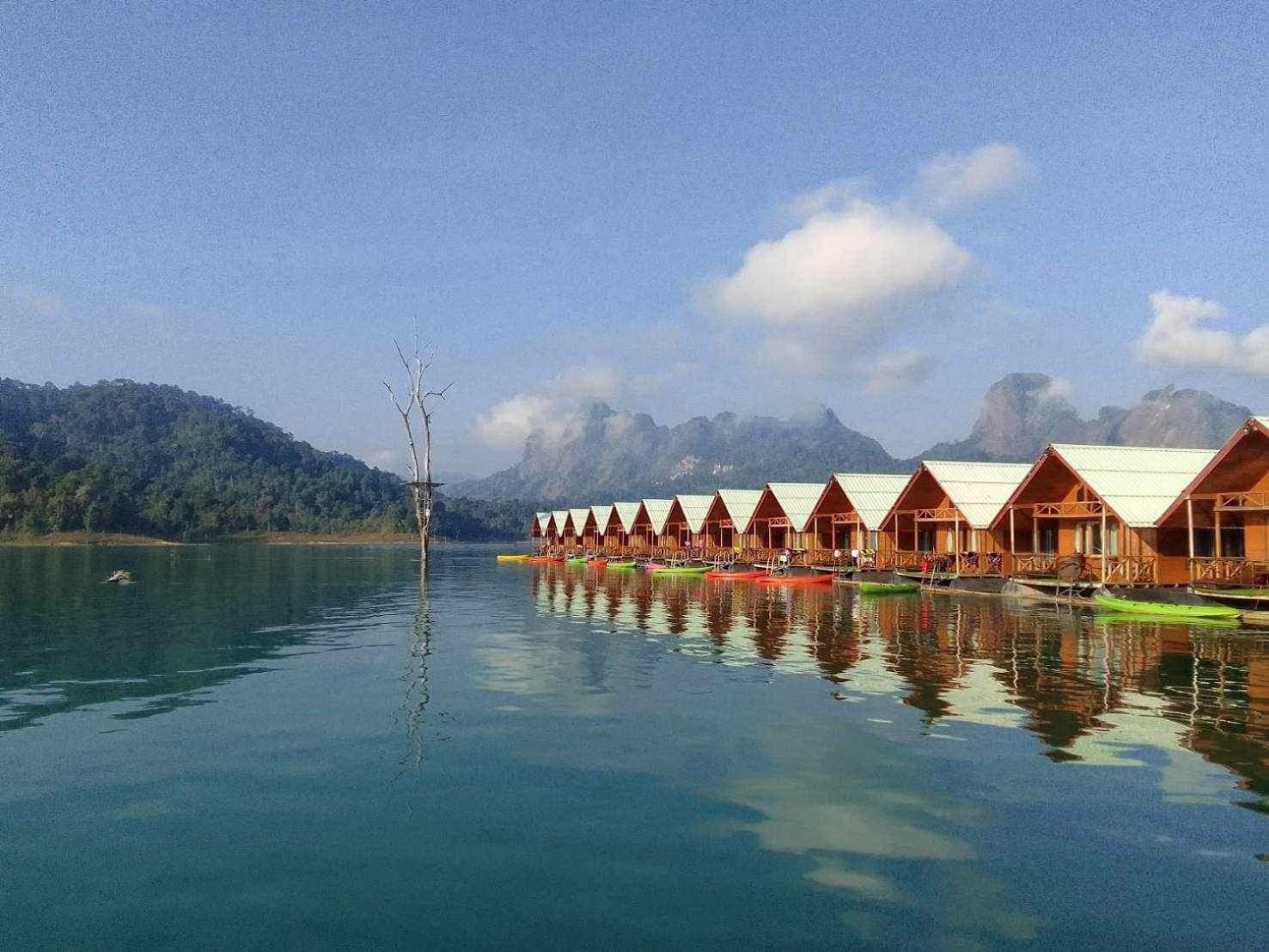 Отель The Liveliwoods Khao Sok National Park Экстерьер фото